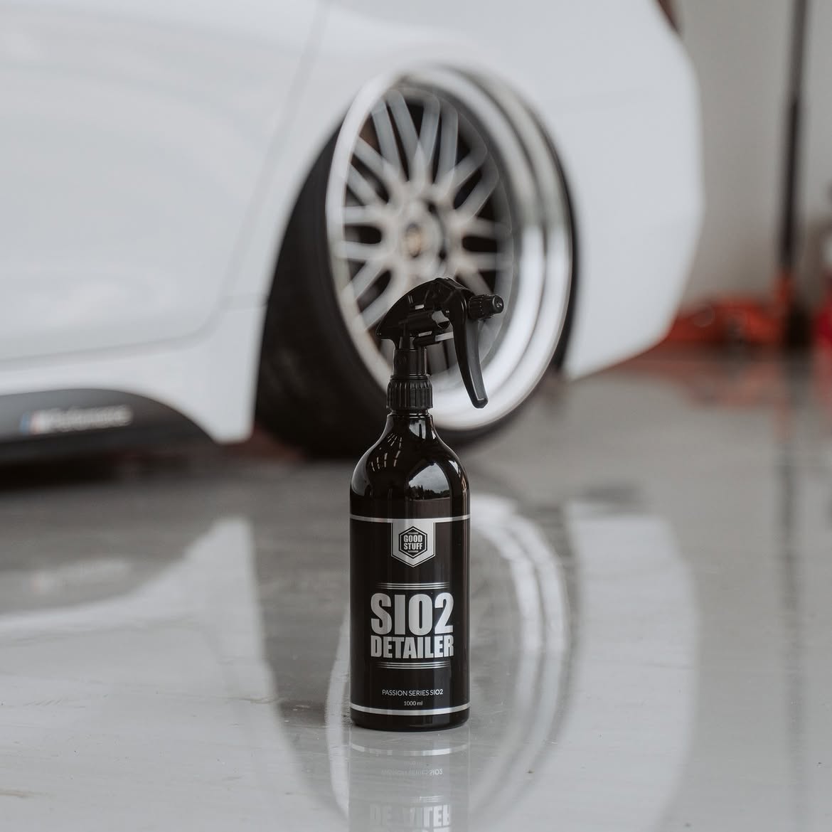 Good Stuff SiO2 Quick Detailer application and hydrophobic finish